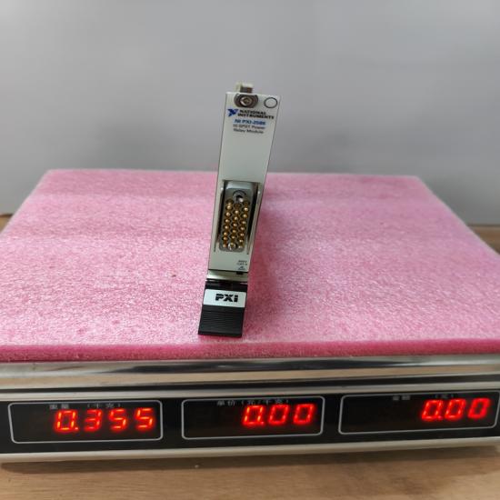 National Instruments PXie-2586