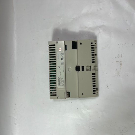 TM221ME16T SCHNEIDER