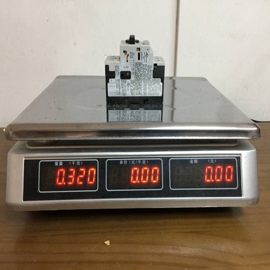 1492-SPM3D320 Allen-Bradley