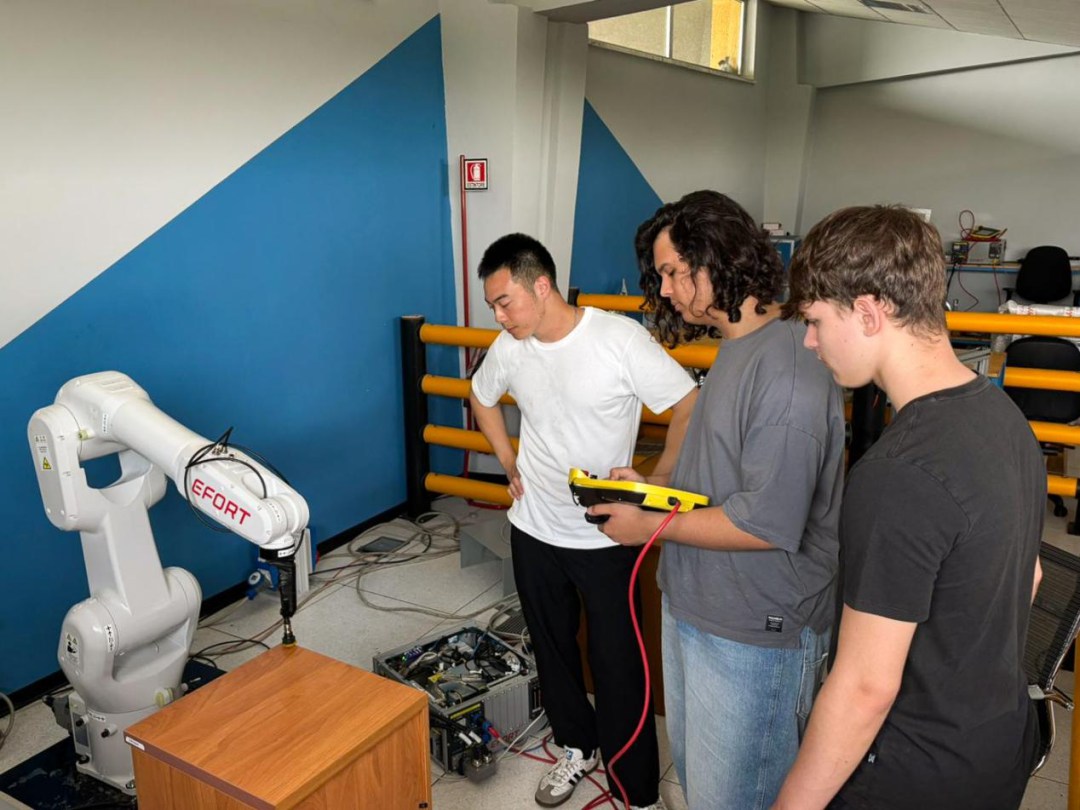 Bringing warmth to technology: EFORT's European subsidiary joins hands with i Bambini delle Fate to build a public welfare dream