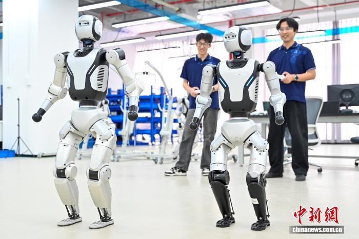 Shenzhen's First Pilot Production Line for Humanoid Robots Goes Operational