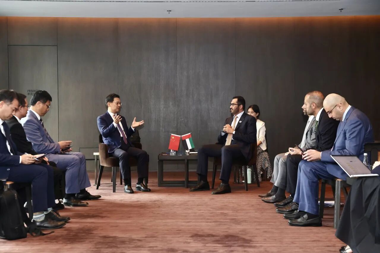 A delegation led by the UAE Minister of Industry and Advanced Technology and Managing Director of ADNOC held talks with SUPCON Technology to explore new avenues for cooperation in industrial AI.