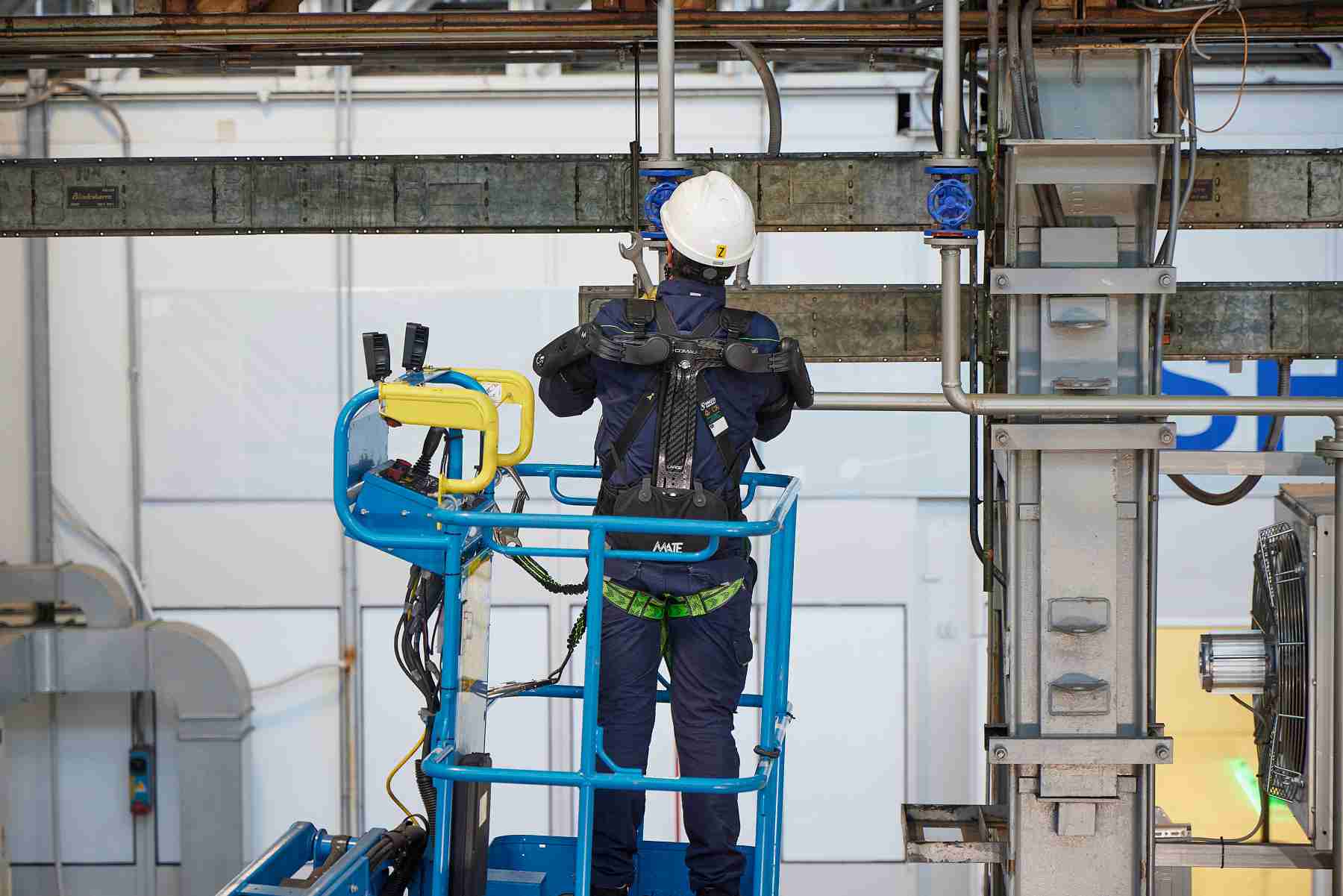 Comau launches the new wearable exoskeleton MATE-XT GO, providing more efficient ergonomic support for high-intensity work scenarios.
